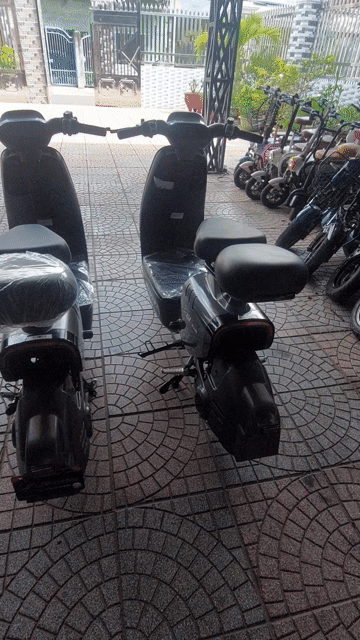 Xe đạp điện Yadea V1 Plus Xám mới 5 bình acquy. Mua bán Xe đạp tại Huyện Long Điền Bà Rịa - Vũng Tàu được đăng bởi CK hình 1