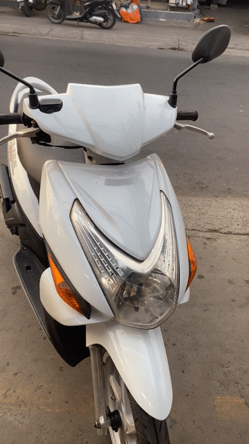 Honda Click màu Trắng. Bs 59. Mua bán Xe máy tại Thành phố Thủ Đức Tp Hồ Chí Minh được đăng bởi Xe Máy Quốc Hằng góp 0 đồng hình 1