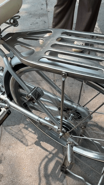 Xe đạp Nhật Bản màu Bạc nguyên bản. Mua bán Xe đạp tại Quận Hoàn Kiếm Hà Nội được đăng bởi Nguyễn Thanh Tùng hình 1