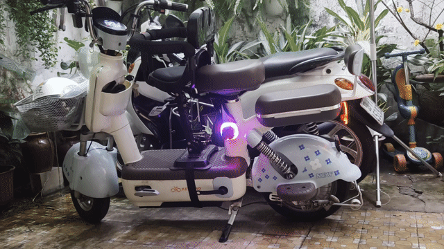 Xe điện Moka màu Trắng xanh. Mua bán Xe máy tại Quận Tân Bình Tp Hồ Chí Minh được đăng bởi Doan thi ve hình 1