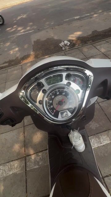 SH mode đi cực ít xe như mới. Mua bán Xe máy tại Quận Hoàng Mai Hà Nội được đăng bởi Đình Tùng hình 1