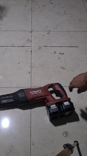Cưa kiếm Hilti SR 30-A36 Đỏ. Mua bán Đồ chuyên dụng, Giống nuôi trồng tại Quận 7 Tp Hồ Chí Minh được đăng bởi tam hình 1