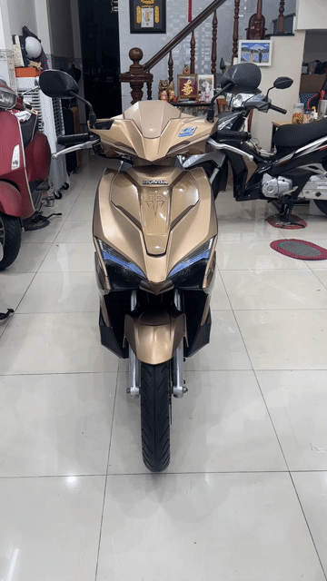 Honda Air Blade 125 Fi ( ĐỜI 2017 ) BS: 65 Cần Thơ. Mua bán Xe máy tại Quận Ninh Kiều Cần Thơ được đăng bởi CH XE MÁY 7 THÀNH hình 1