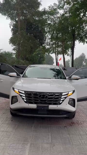 Hyundai Tucson 2023 Trắng 50000 km. Mua bán Ô tô tại Quận Thanh Xuân Hà Nội được đăng bởi HUY KHÁNH OTO hình 1