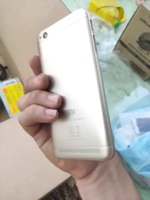 Vỏ nắp lưng Xiaomi Redmi 5A Vàng đồng. Mua bán Phụ kiện (Màn hình, Chuột...) tại Huyện Bến Lức Long An được đăng bởi Phan Tấn hình 1