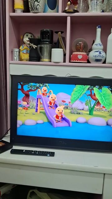 Tivi TCL 24 inch Đen. Mua bán Tivi, Âm thanh tại Quận 4 Tp Hồ Chí Minh được đăng bởi Hạnh hình 1