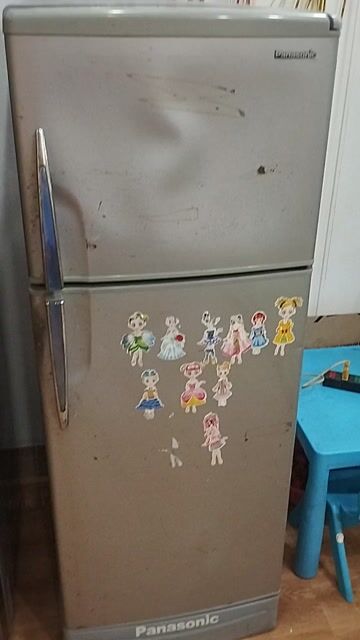 Tủ lạnh Panasonic 180 lít Xám. Mua bán Tủ lạnh tại Quận Hà Đông Hà Nội được đăng bởi Lê Hồng Khanh hình 1