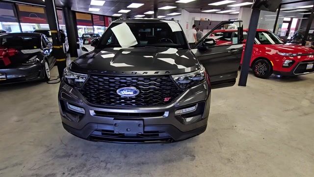 2020 Ford Explorer video thumbnail