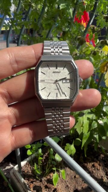 Đồng hồ Seiko Spirit Tank Mặt Bông Tuyết. Mua bán Đồng hồ tại Quận 3 Tp Hồ Chí Minh được đăng bởi HT Đức hình 1