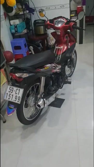 Honda Wave RSX Đỏ đen. Mua bán Xe máy tại Quận 4 Tp Hồ Chí Minh được đăng bởi Hoang Tuan hình 1