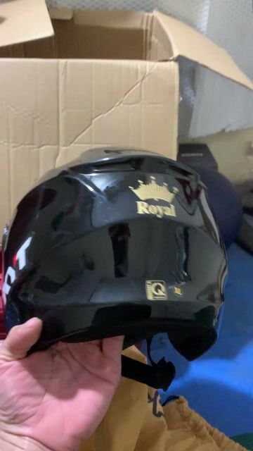 bán mũ bảo hiểm royal 2 cái. Mua bán Phụ tùng xe tại Quận Ba Đình Hà Nội được đăng bởi Hoàng Dương  hình 1