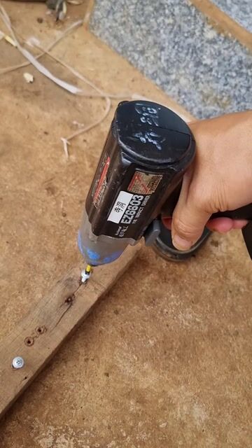 Máy chuyên vít National 12V. Mua bán Đồ chuyên dụng, Giống nuôi trồng tại Huyện Cư Kuin Đắk Lắk được đăng bởi Thanh hiệp hình 1