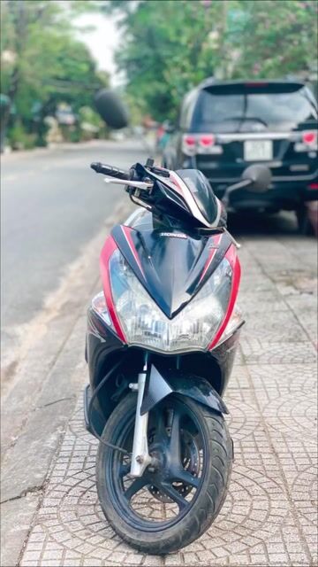 Honda Air Blade 2012 Đỏ đen. Mua bán Xe máy tại Thành phố Hội An Quảng Nam được đăng bởi Hoàng Lộc Nguyễn hình 1