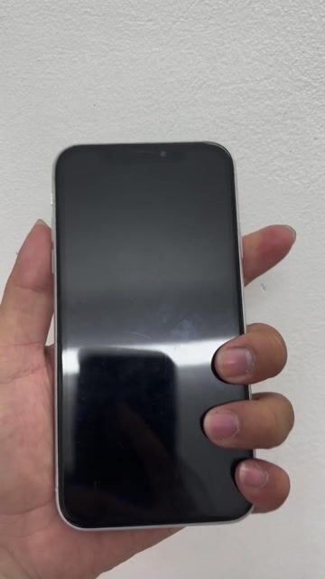 iPhone XR 128GB Trắng. Mua bán Điện thoại tại Quận Tân Phú Tp Hồ Chí Minh được đăng bởi  Thế Hiển hình 1