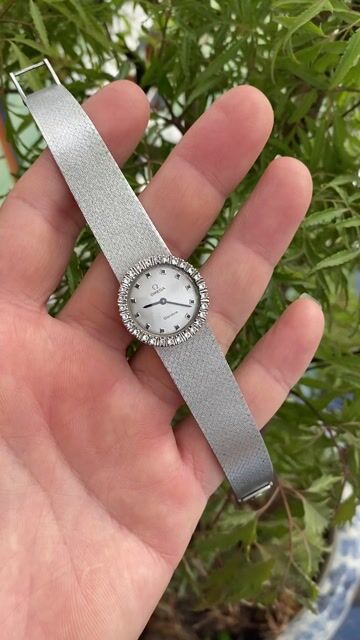 Đồng hồ O-mega Nữ  niềng vàng 18k đính kim cương. Mua bán Đồng hồ tại Huyện Thuỷ Nguyên Hải Phòng được đăng bởi lê minh thông hình 1