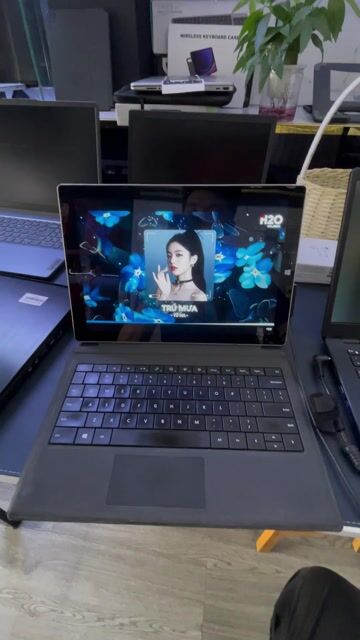 Microsoft Surface Pro 3 i7 8GB/512GB ké asus 2t4. Mua bán Laptop tại Thành phố Thủ Dầu Một Bình Dương được đăng bởi Ngọc Tây Tech hình 1