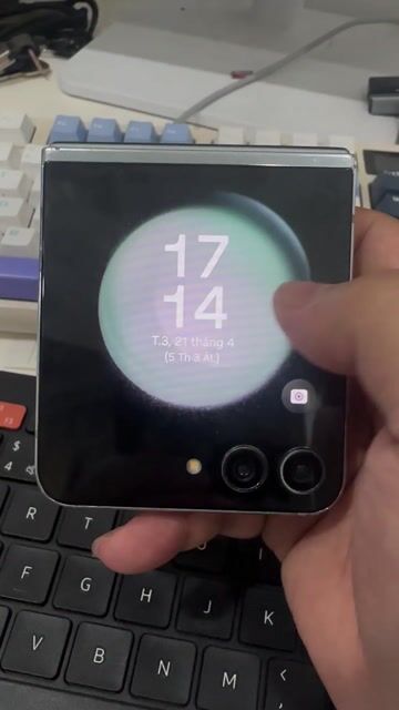 Samsung Z Flip 5 8/256GB. Mua bán Điện thoại tại Thành phố Biên Hòa Đồng Nai được đăng bởi duy tân hình 1