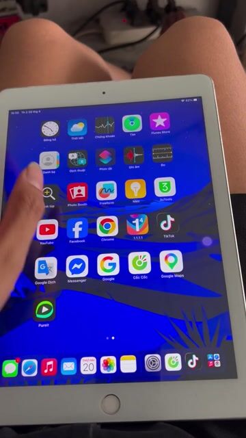 Apple iPad Gen 5 32GB 4G Bạc. Mua bán Máy tính bảng tại Quận 12 Tp Hồ Chí Minh được đăng bởi Nguyễn Tùng hình 1