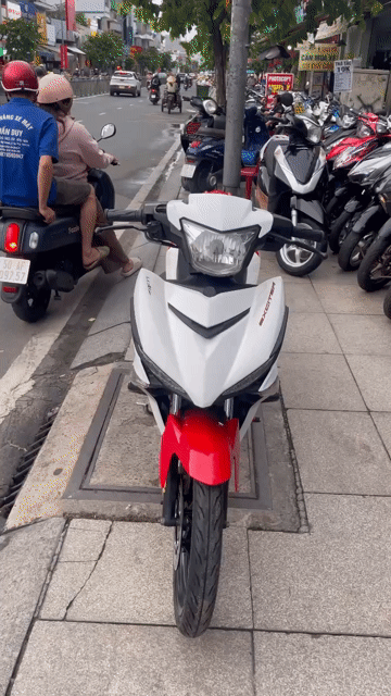 Yamaha Exciter 150 2017 Trắng, Đỏ. Mua bán Xe máy tại Quận Tân Phú Tp Hồ Chí Minh được đăng bởi Tuanduy hình 1