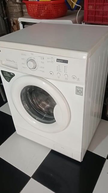 Máy giặt LG 7kg cửa ngang Trắng. Mua bán Máy giặt tại Quận Tân Phú Tp Hồ Chí Minh được đăng bởi Điện Tử Quách Điêu hình 1