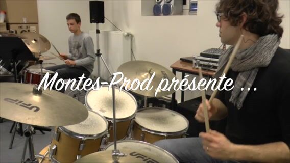 Professeur de batterie, un métier à prendre avec des baguettes