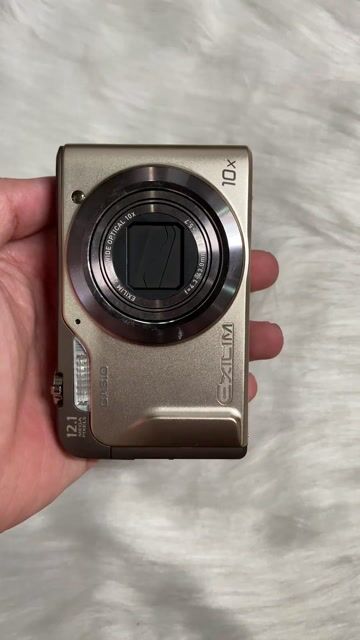 Máy ảnh Casio Exilim H10 Fullbox. Mua bán Máy ảnh, Máy quay tại Quận Cầu Giấy Hà Nội được đăng bởi Vũ Thành Long hình 1