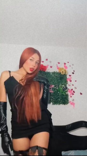 Model - Sweet Cloe fetish