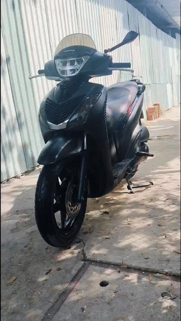 Honda SH 150i ABS 2017 Đen. Mua bán Xe máy tại Quận 12 Tp Hồ Chí Minh được đăng bởi QUANG DANG  hình 1