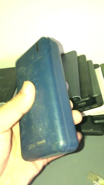 Sạc dự phòng Remax 20000mAh Xanh đậm. Mua bán Phụ kiện (Màn hình, Chuột...) tại Huyện Yên Phong Bắc Ninh được đăng bởi phu hình 1