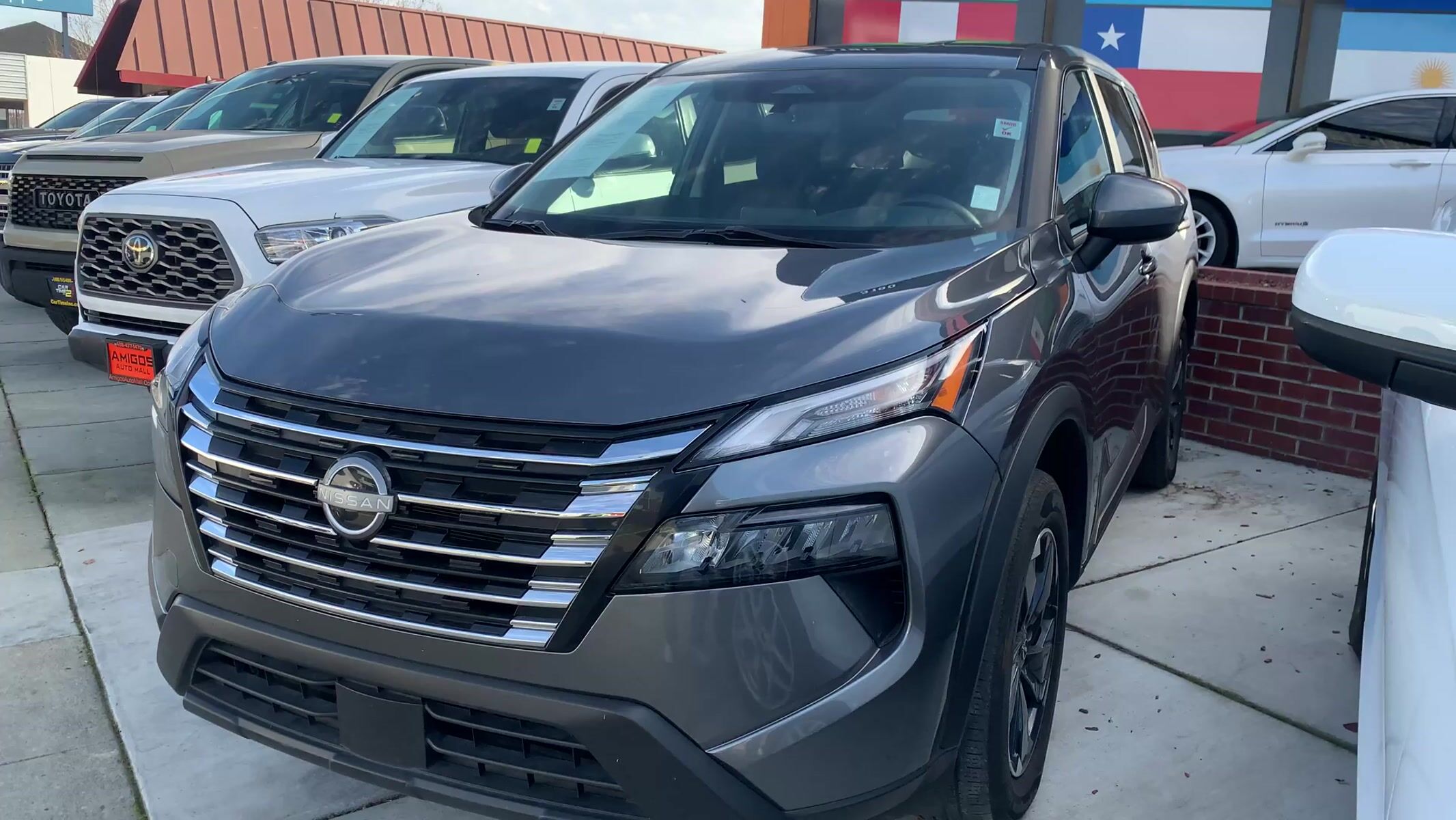 Video thumbnail for 2024 Nissan Rogue