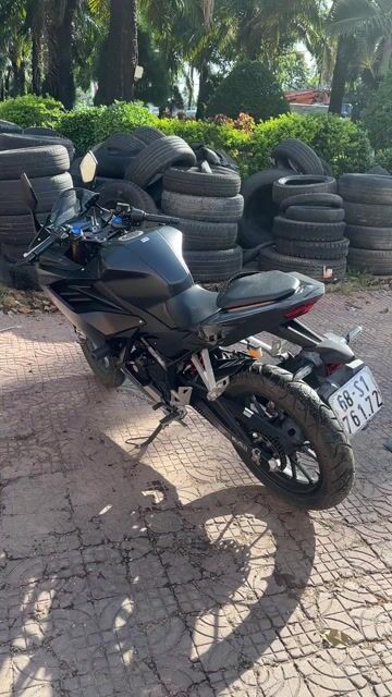 Honda CBR150R ( Phiên bản đặt biệt đen xám). Mua bán Xe máy tại Thành phố Rạch Giá Kiên Giang được đăng bởi ân hoàng hình 1