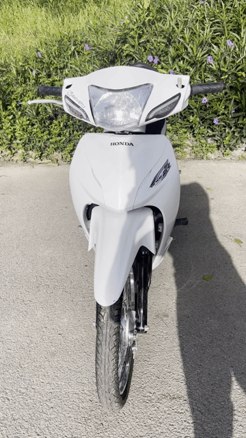 Thanh li: Honda Wave 2025 màu Trắng. Mua bán Xe máy tại Thành phố Huế Thừa Thiên Huế được đăng bởi phi anh hình 1