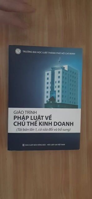 Giáo Trình Pháp Luật Về Chủ Thể Kinh Doanh.