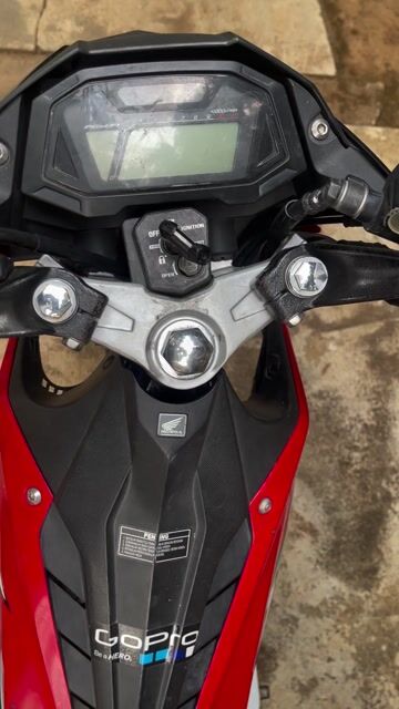 Honda Sonic 150R Đỏ trắng đen. Mua bán Xe máy tại Huyện Thống Nhất Đồng Nai được đăng bởi kent hình 1