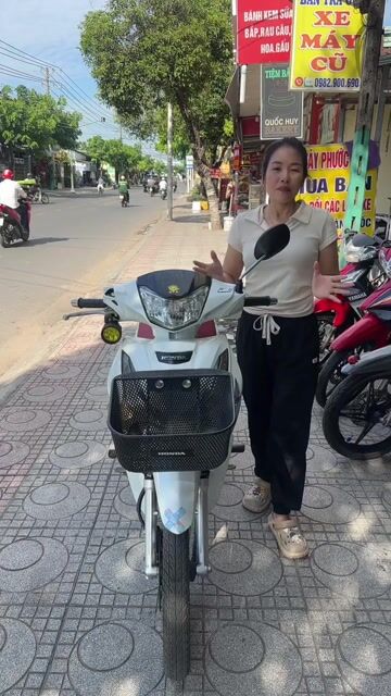 Honda Future LED Up Thái Trắng đỏ. Mua bán Xe máy tại Thành phố Thuận An Bình Dương được đăng bởi xe máy phước thịnh hình 1