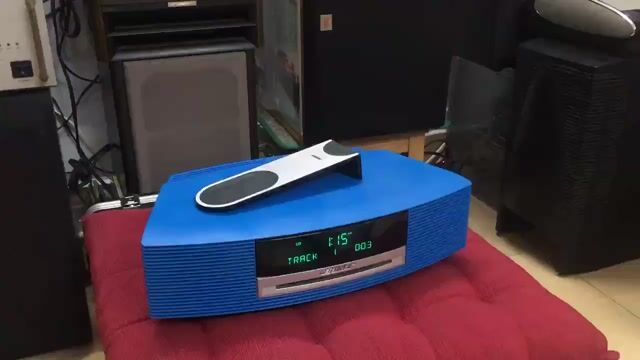 Máy nghe nhạc Bose Wave Music System,CD,AUX,Radio. Mua bán Tivi, Âm thanh tại Quận 3 Tp Hồ Chí Minh được đăng bởi Ba Vinh hình 1