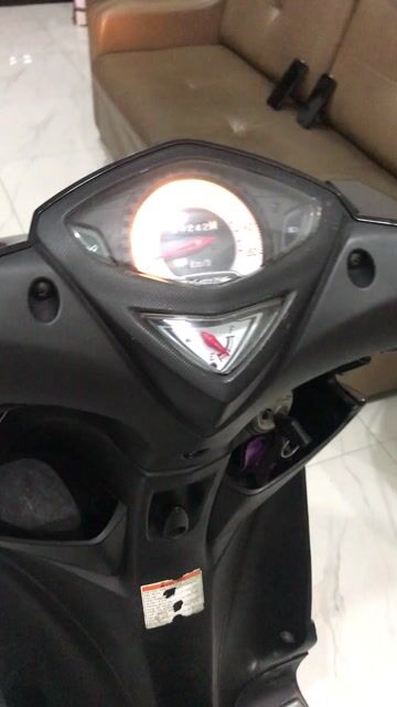 Hayate ss màu đen sơn zin 125. Mua bán Xe máy tại Quận 5 Tp Hồ Chí Minh được đăng bởi HẢI BẰNG hình 1