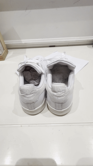 Giày thể thao Adidas Nam Da Trắng 41 1/3. Mua bán Giày dép tại Quận Long Biên Hà Nội được đăng bởi Mr Quang hình 1