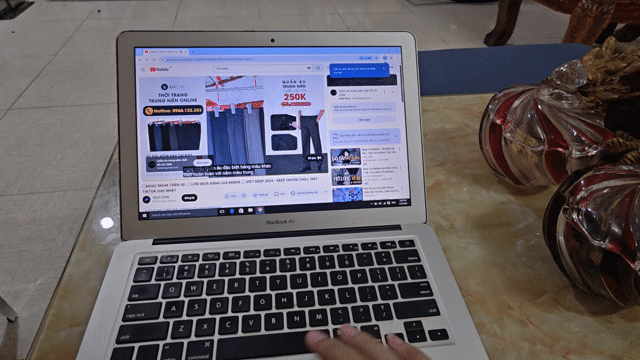 MacBook Air i5 13 inch 8GB/256GB. Mua bán Laptop tại Thành phố Buôn Ma Thuột Đắk Lắk được đăng bởi gia hân 30 hình 1