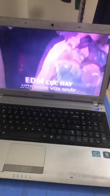 Samsung RV520 Intel Core i5 Bạc. Mua bán Laptop tại Quận Đồ Sơn Hải Phòng được đăng bởi Phạm Thế Hoàng hình 1