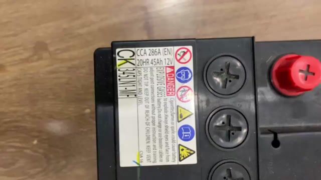 Bình Acquy 12V theo xe Toyota Cross Thái Lan. Mua bán Phụ tùng xe tại Quận Nam Từ Liêm Hà Nội được đăng bởi TÂM hình 1