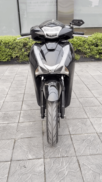 Honda SH 2017 Đen. Mua bán Xe máy tại Thành phố Nam Định Nam Định được đăng bởi Bảo Nhi Trần hình 1