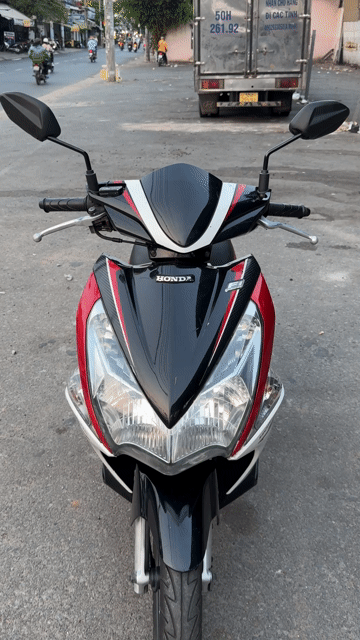 Honda Air Blade 2012 Đỏ trắng đen. Mua bán Xe máy tại Quận Tân Phú Tp Hồ Chí Minh được đăng bởi Anh thành hình 1