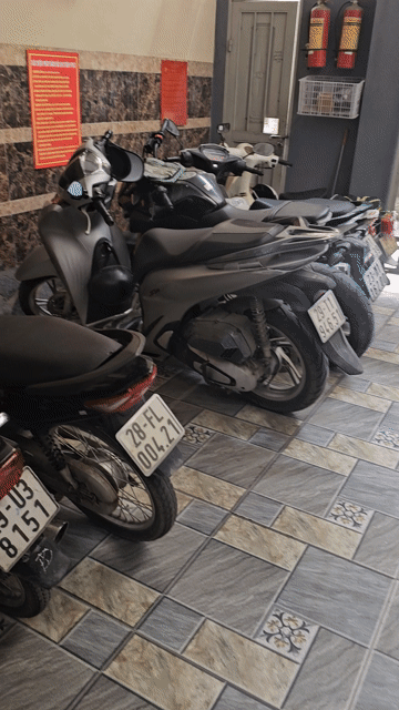 Honda SH150i CBS 2023 Bạc. Mua bán Xe máy tại Huyện Thanh Trì Hà Nội được đăng bởi Mai Trung Kiên hình 1