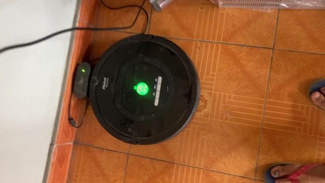 Robot hút bụi iRobot Roomba Đen. Mua bán Thiết bị vệ sinh, nhà tắm tại Huyện Thuỷ Nguyên Hải Phòng được đăng bởi Đại Nam hình 1
