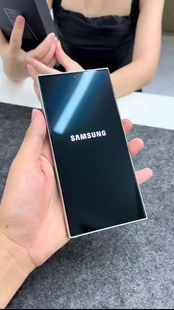 Samsung Galaxy S24 Ultra 5G 512GB 2 Sim Trả Góp. Mua bán Điện thoại tại Quận Nam Từ Liêm Hà Nội được đăng bởi MPhones Mỹ Đình hình 1