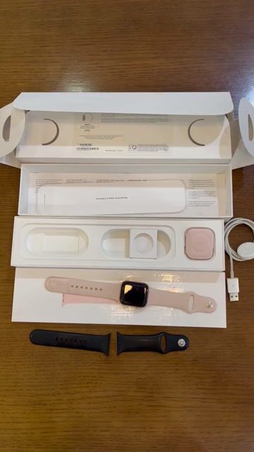 Apple Watch series 5 Gold 40MM fullbox likenew