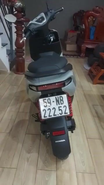 Xe máy điện Honda màu Xám Mới 100%. Mua bán Xe máy tại Huyện Bình Chánh Tp Hồ Chí Minh được đăng bởi Piter Piter hình 1