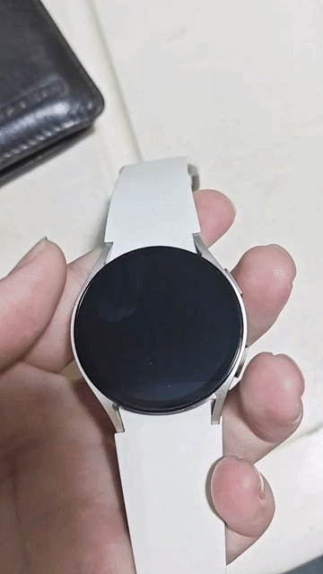 Samsung Galaxy Watch 6 Vàng 40mm Như mới. Mua bán Thiết bị đeo thông minh tại Thành phố Thủ Đức Tp Hồ Chí Minh được đăng bởi Nguyễn Anh Duy hình 1