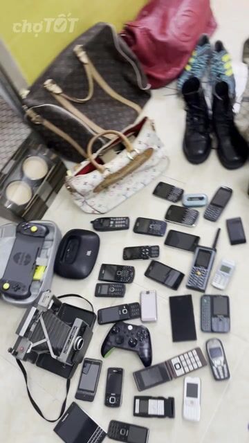Giày Adidas túi gucci LV hãng nokia taycầm Dobe đh. Mua bán Giày dép tại Quận Tân Phú Tp Hồ Chí Minh được đăng bởi Trương Hiệp hình 1